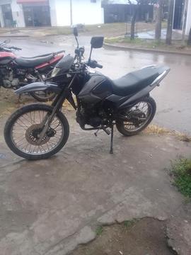 Vendo o Permuto Skua 200 mod 2013