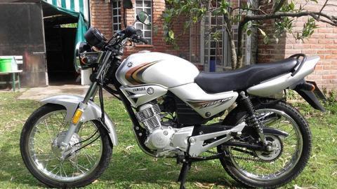 Estupenda Moto YAMAHA YBR 125, gran estado. Zona City Bell