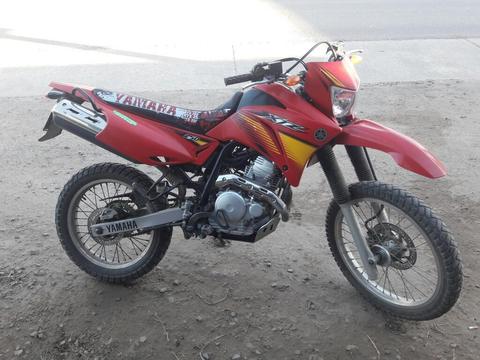 Vendo Yamaha 250 Muy Buen Estado