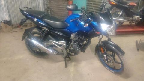 Moto Rouser 135