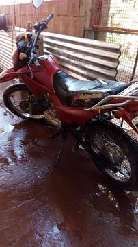 Vendo Moto Corven Triax 2012