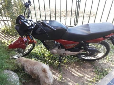 Honda Titan Impecable