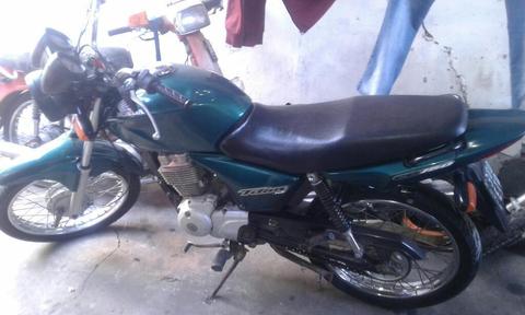 Honda Titan 2006 Muy Linda