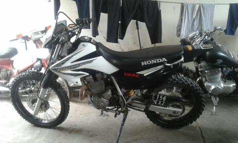 Vendo Honda Tornado 2010