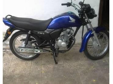 VENDO HONDA CB1 2013