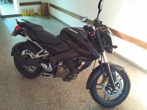 Bajaj NS 200, mod. 2015, 3mil kms, Con parrilla y baúl de calidad