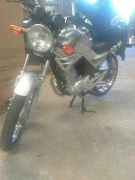 Moto Yamaha Impecable