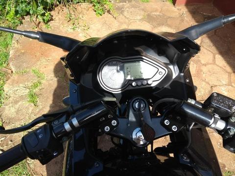 Rouser 220f