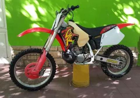Vendo Cr250 1995