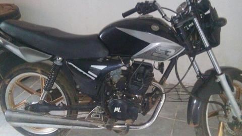 vendo moto motomel año 2015