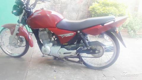 vendo honda titan