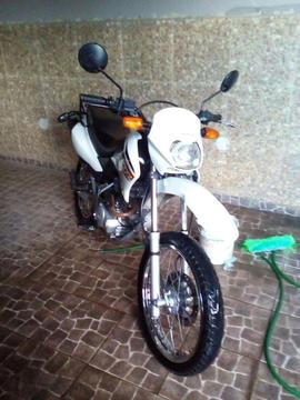 se vende honda xr 125cc modelo 2014 con toda la documetacion