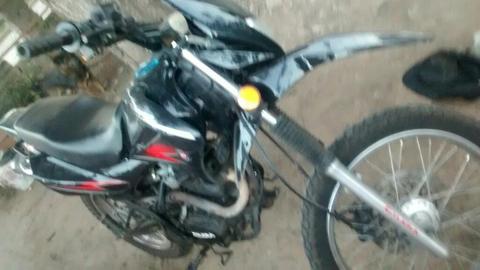 Moto Gilera 150