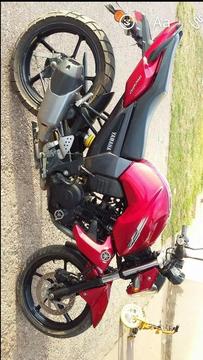 OPORT YAMAHA FZ16 2015 EN $ 37,000 PAP AL DIA EN CBA CAP