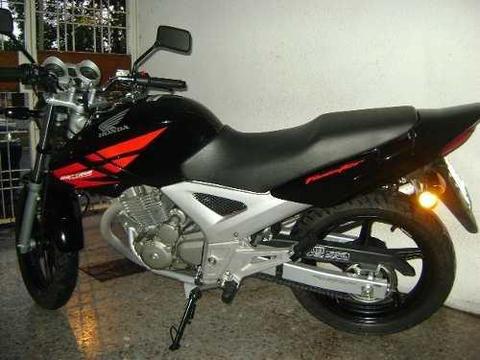 Honda Twister 2013 CON 18000 KM ALARMA INMACULADA