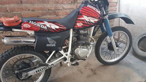 Vendo Urgente Xr 200