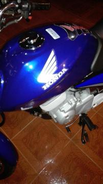 Vendo Honda Titan 2014 Impecable