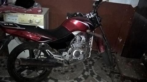 VENDO MOTO