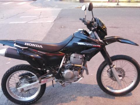 Vendo Honda Tornado 2012