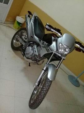 Vendo Honda Falcon 400