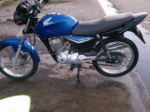 Vendo O Permuto Cg 2014