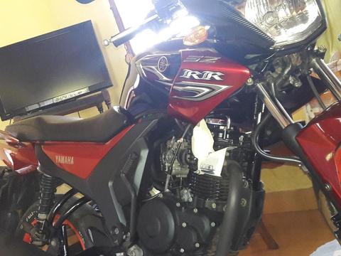 Vendo yamaha sz 150 RR