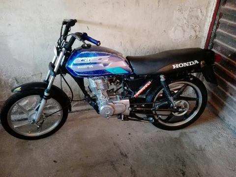 Vendo Moto