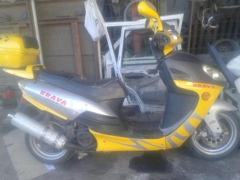 Brava Winstar Scooter 150cc