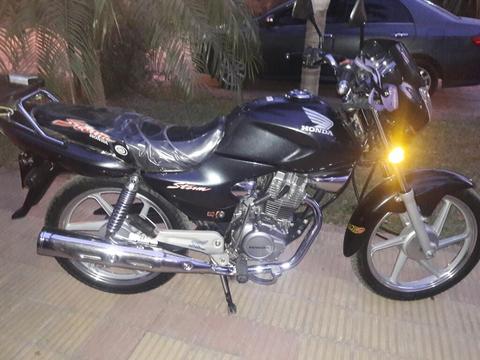 Vendo Honda Storm Impecable 19.000km
