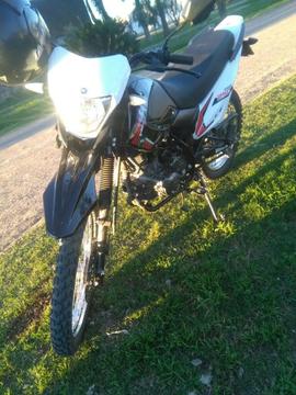 Vendo.axecto Moto Y Dinero