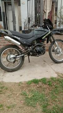 Vendo O Permuto Skua 200