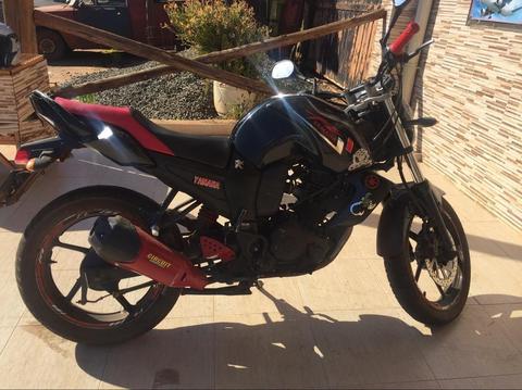 Moto Yamaha Fz