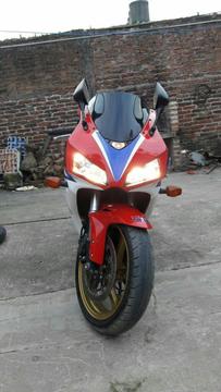 Homda Cbr1000 Fireblade