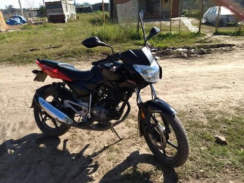 Bajaj Rouser 135ls