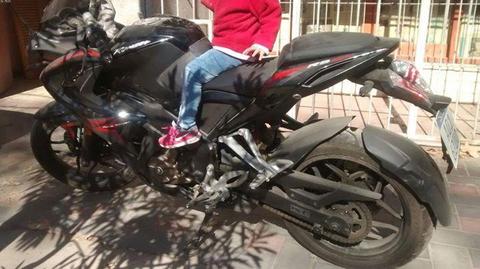 VENDO ROUSER RS 200 CASI NUEVA!