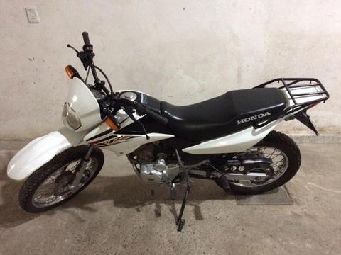XR 125 2013 IMPECABLE PERMUTARIA