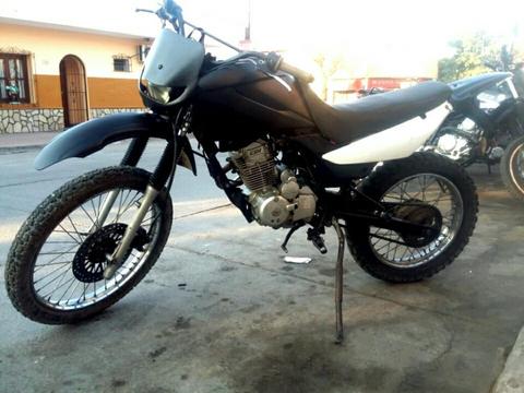 Vendo Mz 200 Md 2011 Cadenera 17.000