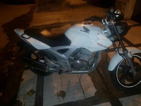 Vendo Honda Twister 250 Unico Dueño