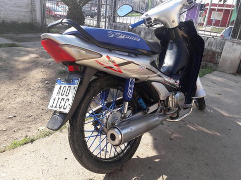 Vendo Moto 110 Impecable 2016