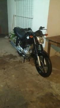 Vendo Moto Honda Cg Titán 150 2017