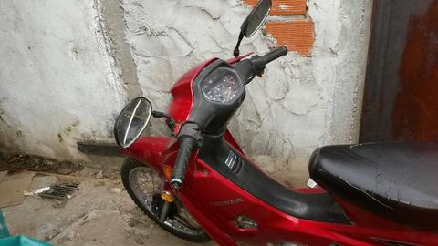 Vendo Honda Wave 2013..!!titular