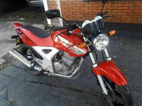 Honda Twister 250cc. Año 2012 13mil Km