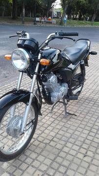 VENDO MOTO HONDA IMPECABLE