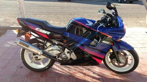 Vendo Honda Cbr 600 F2.america