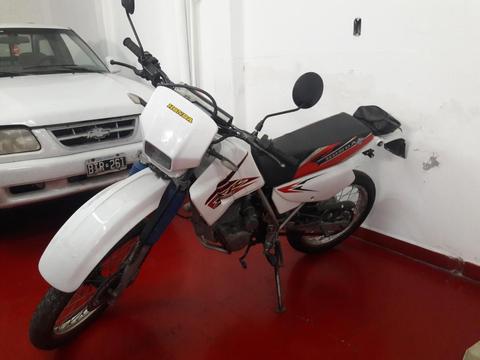 Vendo Moto Honda Xr200