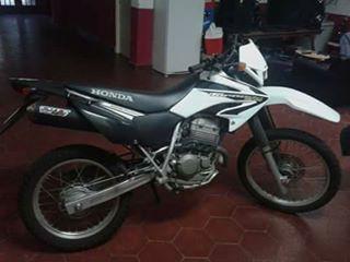 Vendo Honda Tornado 2012