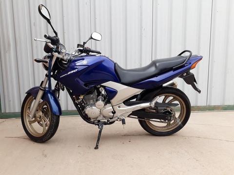 Vendo Ybr 250 excelente estado