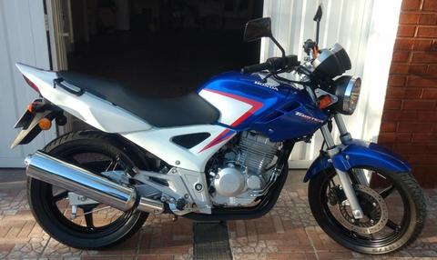 HONDA TWISTER 250 MOD 2016 IMPECABLE