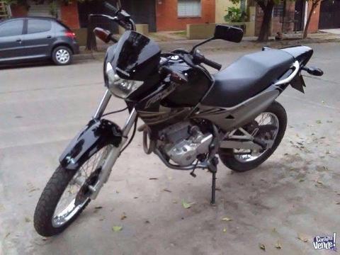 Falcon 400cc 2011 IMPECABLE