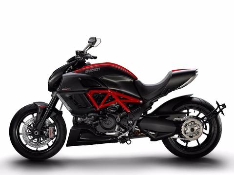 Ducati Diavel Carbon Igual A Nueva! 8.000 Km Impecable
